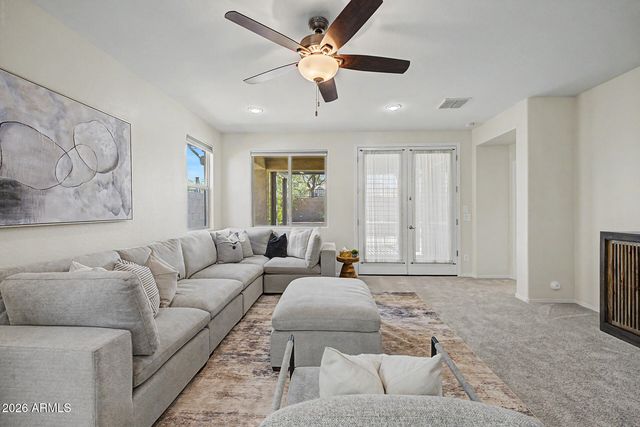 2707 E DANIEL Drive, Gilbert, AZ 85298