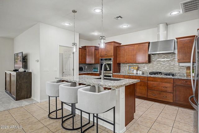 2707 E DANIEL Drive, Gilbert, AZ 85298