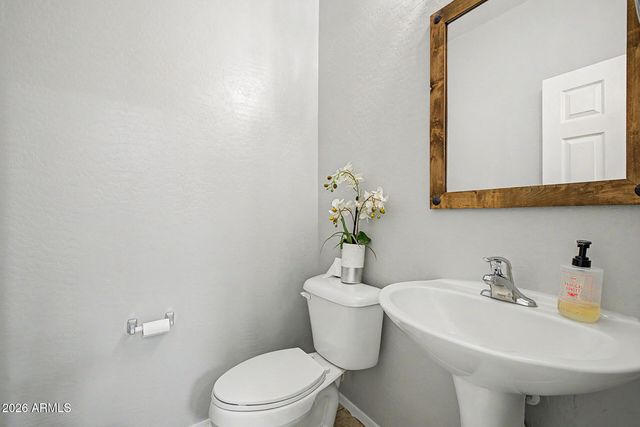 2707 E DANIEL Drive, Gilbert, AZ 85298