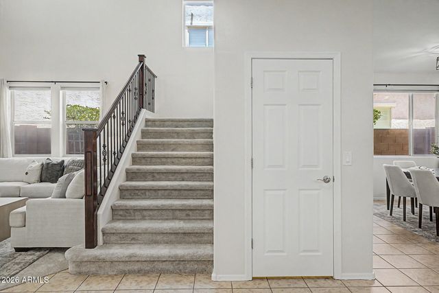 2707 E DANIEL Drive, Gilbert, AZ 85298