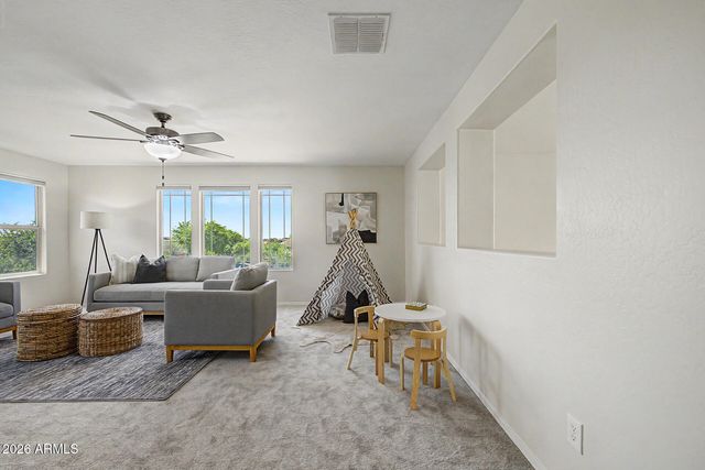 2707 E DANIEL Drive, Gilbert, AZ 85298