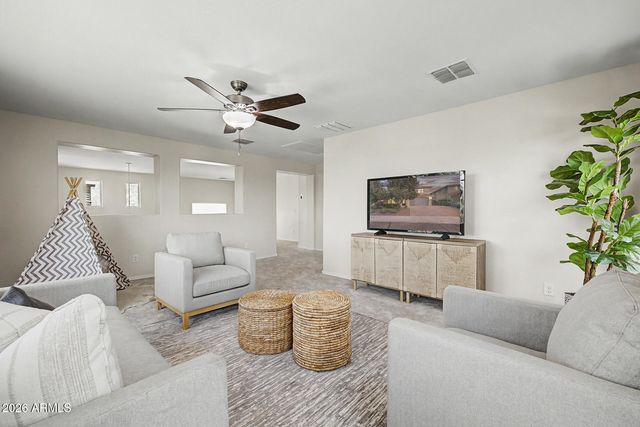2707 E DANIEL Drive, Gilbert, AZ 85298
