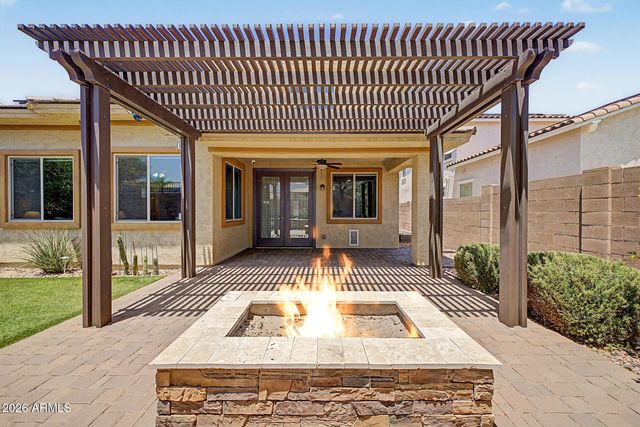 2707 E DANIEL Drive, Gilbert, AZ 85298
