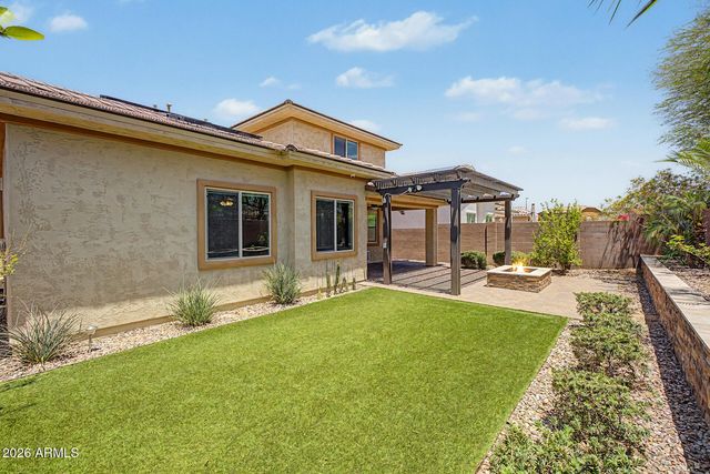 2707 E DANIEL Drive, Gilbert, AZ 85298