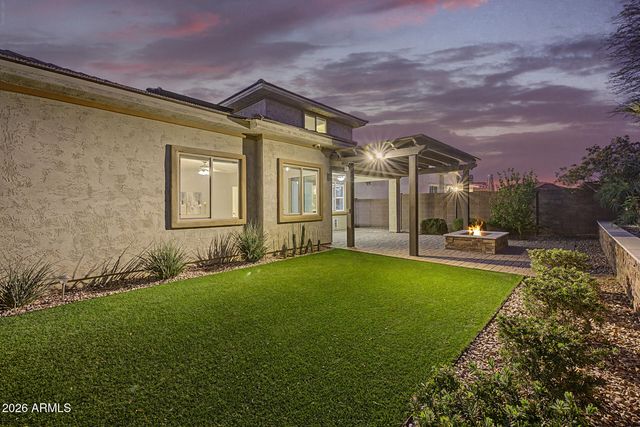 2707 E DANIEL Drive, Gilbert, AZ 85298