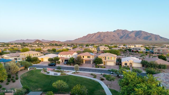 2707 E DANIEL Drive, Gilbert, AZ 85298