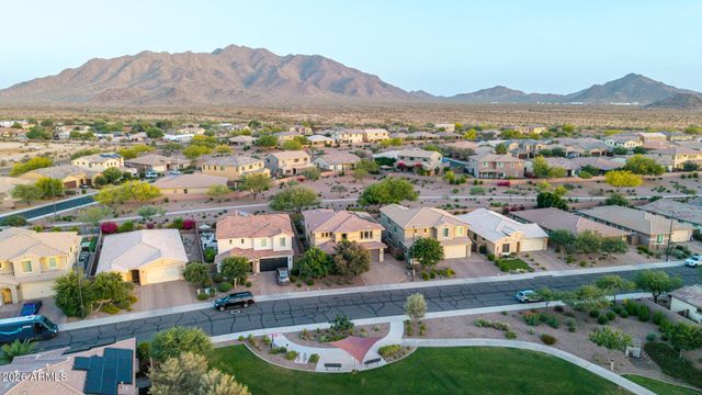 2707 E DANIEL Drive, Gilbert, AZ 85298
