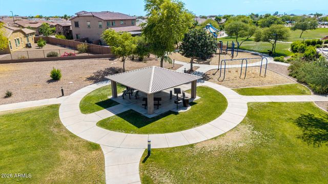 2707 E DANIEL Drive, Gilbert, AZ 85298