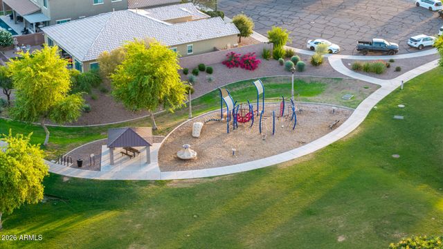 2707 E DANIEL Drive, Gilbert, AZ 85298