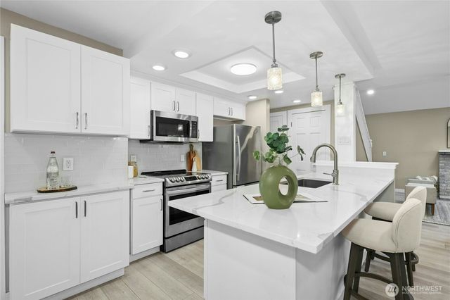 7214 NE 155th Street, Kenmore, WA 98028