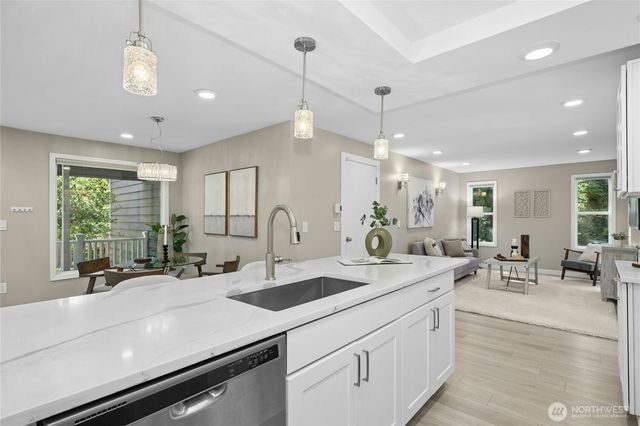 7214 NE 155th Street, Kenmore, WA 98028