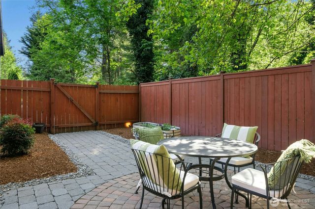 7214 NE 155th Street, Kenmore, WA 98028