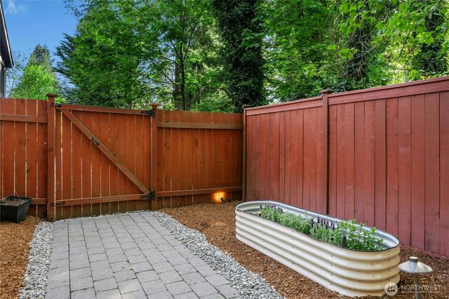 7214 NE 155th Street, Kenmore, WA 98028