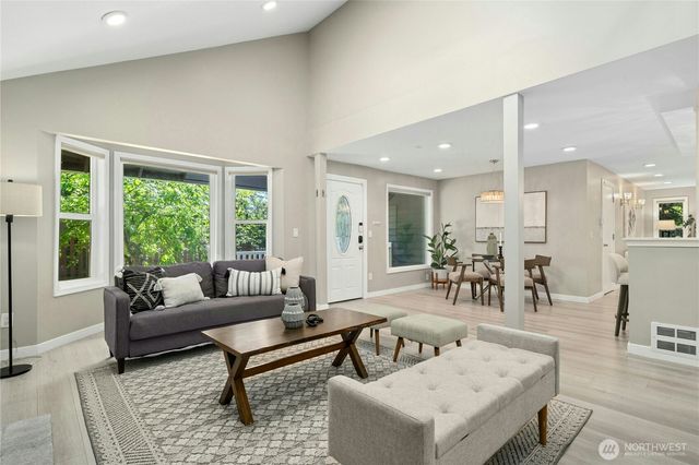 7214 NE 155th Street, Kenmore, WA 98028