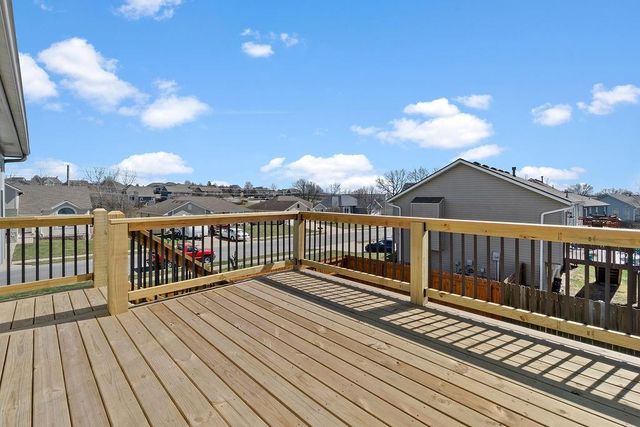 405 Sunny Lane, Raymore, MO 64083