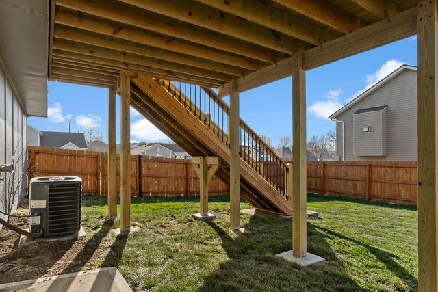 405 Sunny Lane, Raymore, MO 64083