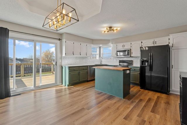 405 Sunny Lane, Raymore, MO 64083