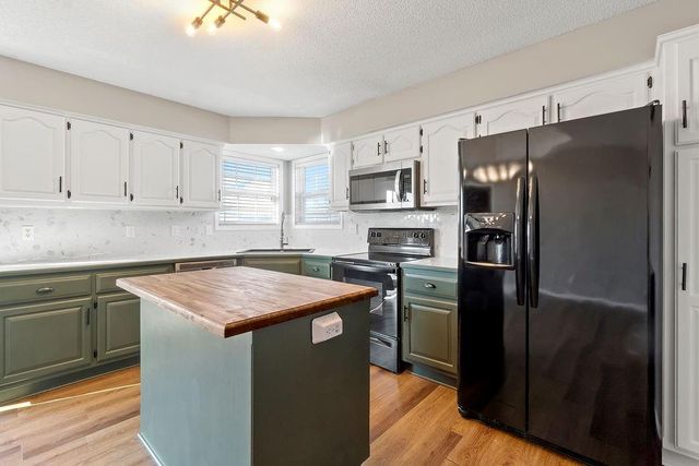 405 Sunny Lane, Raymore, MO 64083