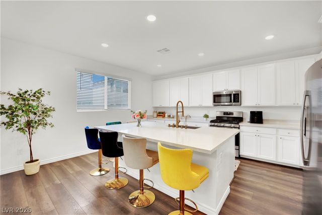 4388 Bayley Skye Avenue, Las Vegas, NV 89141