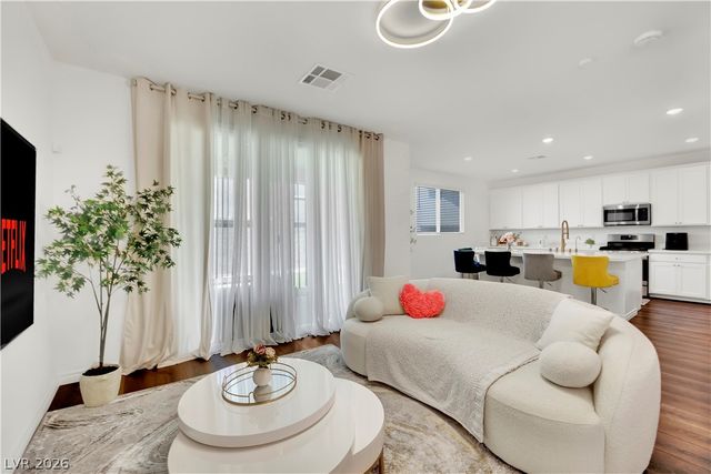 4388 Bayley Skye Avenue, Las Vegas, NV 89141