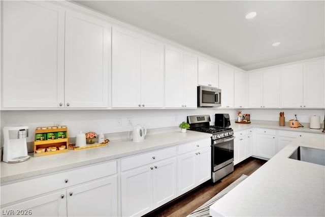 4388 Bayley Skye Avenue, Las Vegas, NV 89141