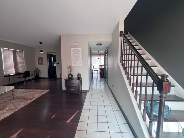 2051 Crossing Lane, Naperville, IL 60540