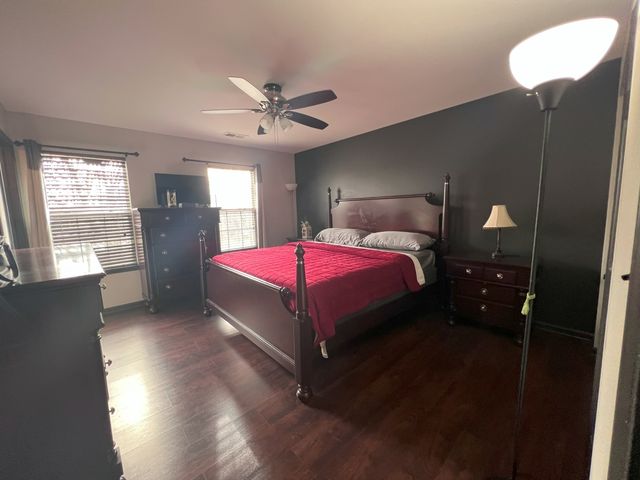 2051 Crossing Lane, Naperville, IL 60540