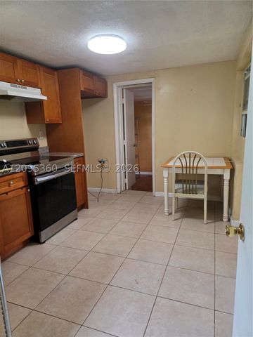 1957 NE 177th St 1, North Miami Beach, FL 33162