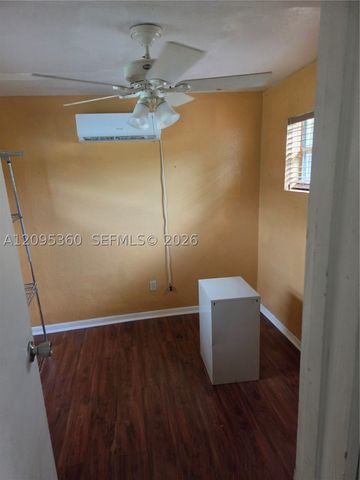 1957 NE 177th St 1, North Miami Beach, FL 33162