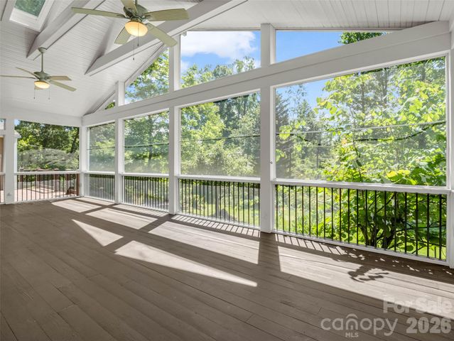 52 Forest Road, Asheville, NC 28803