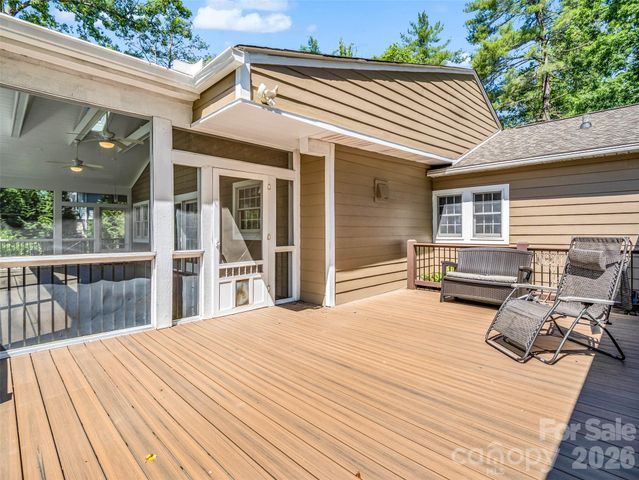 52 Forest Road, Asheville, NC 28803
