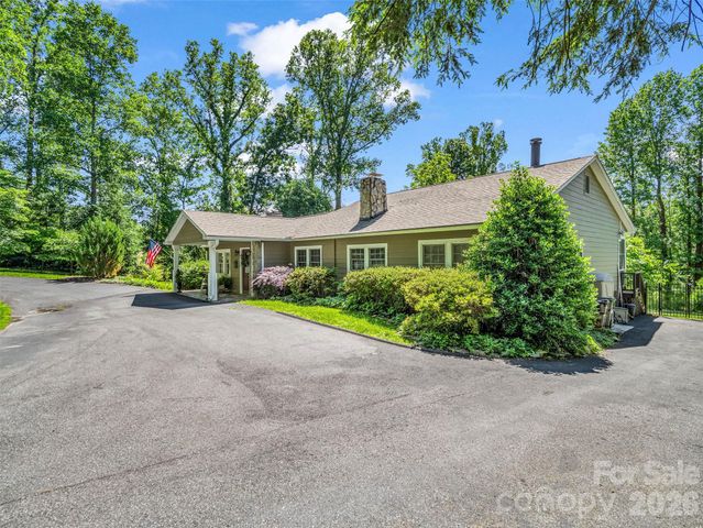 52 Forest Road, Asheville, NC 28803