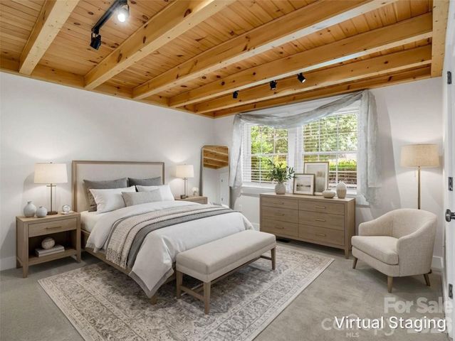 52 Forest Road, Asheville, NC 28803
