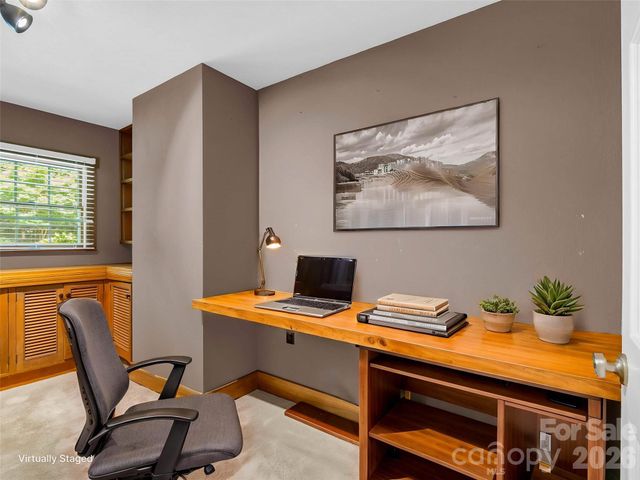 52 Forest Road, Asheville, NC 28803
