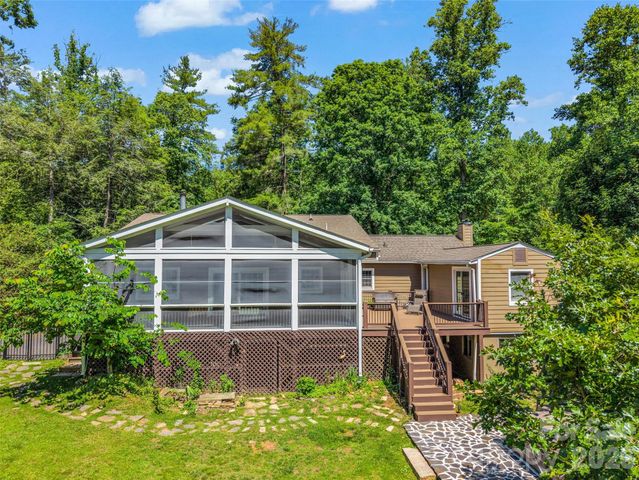 52 Forest Road, Asheville, NC 28803