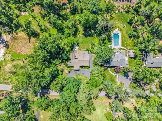 52 Forest Road, Asheville, NC 28803
