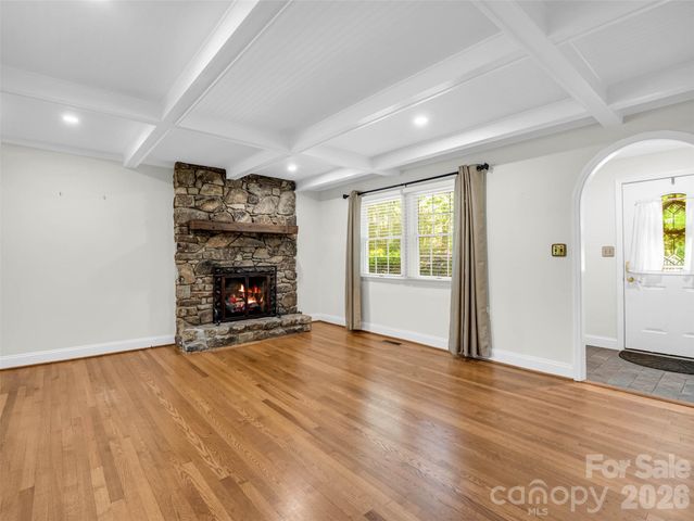 52 Forest Road, Asheville, NC 28803