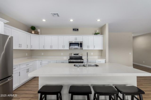 8944 W CENTURY Drive, Arizona City, AZ 85123