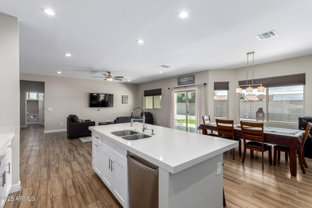 8944 W CENTURY Drive, Arizona City, AZ 85123