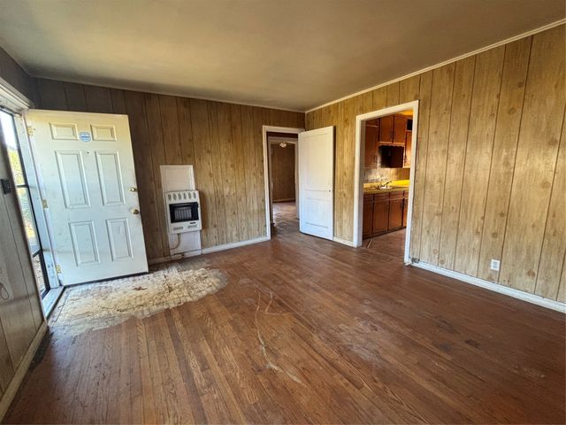 2436 Rattikin Road, Fort Worth, TX 76105