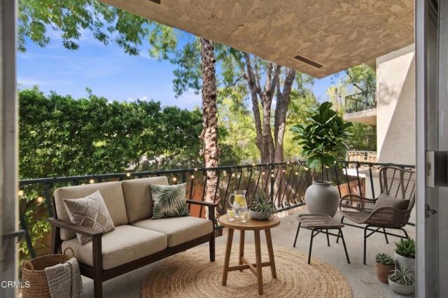 420 S Madison Avenue 204, Pasadena, CA 91101