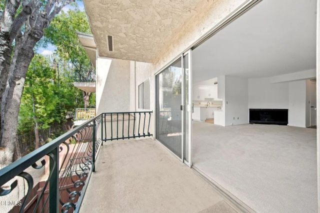 420 S Madison Avenue 204, Pasadena, CA 91101