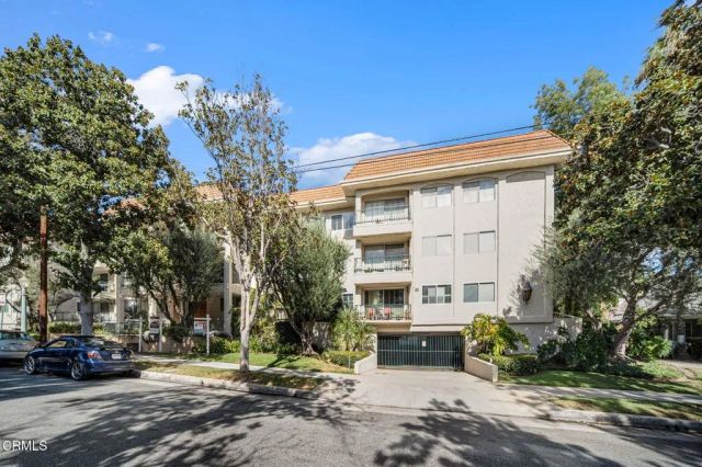 420 S Madison Avenue 204, Pasadena, CA 91101