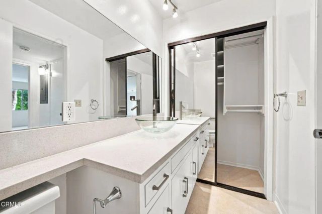 420 S Madison Avenue 204, Pasadena, CA 91101