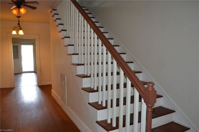 100 E Academy Street, Madison, NC 27025
