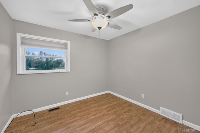 11025 Miller Road, Gaines Township, MI 48473