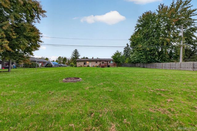 11025 Miller Road, Gaines Township, MI 48473