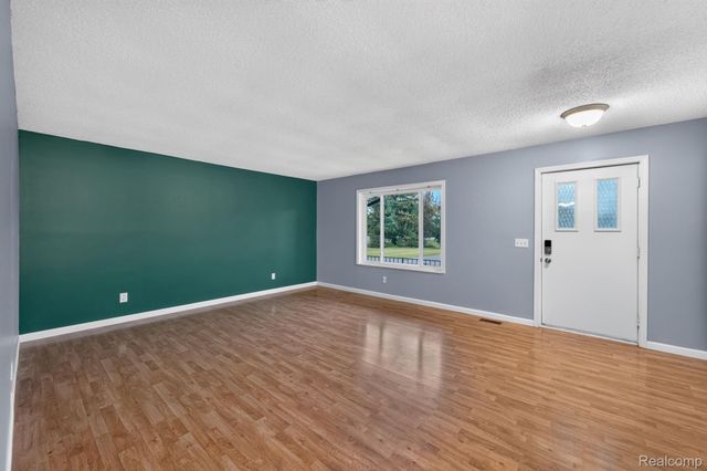 11025 Miller Road, Gaines Township, MI 48473
