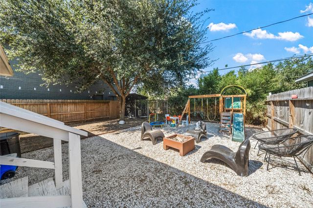 805 E 36th Street, Houston, TX 77022