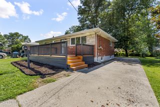 7804 Daffodil Dr, Louisville, KY 40258